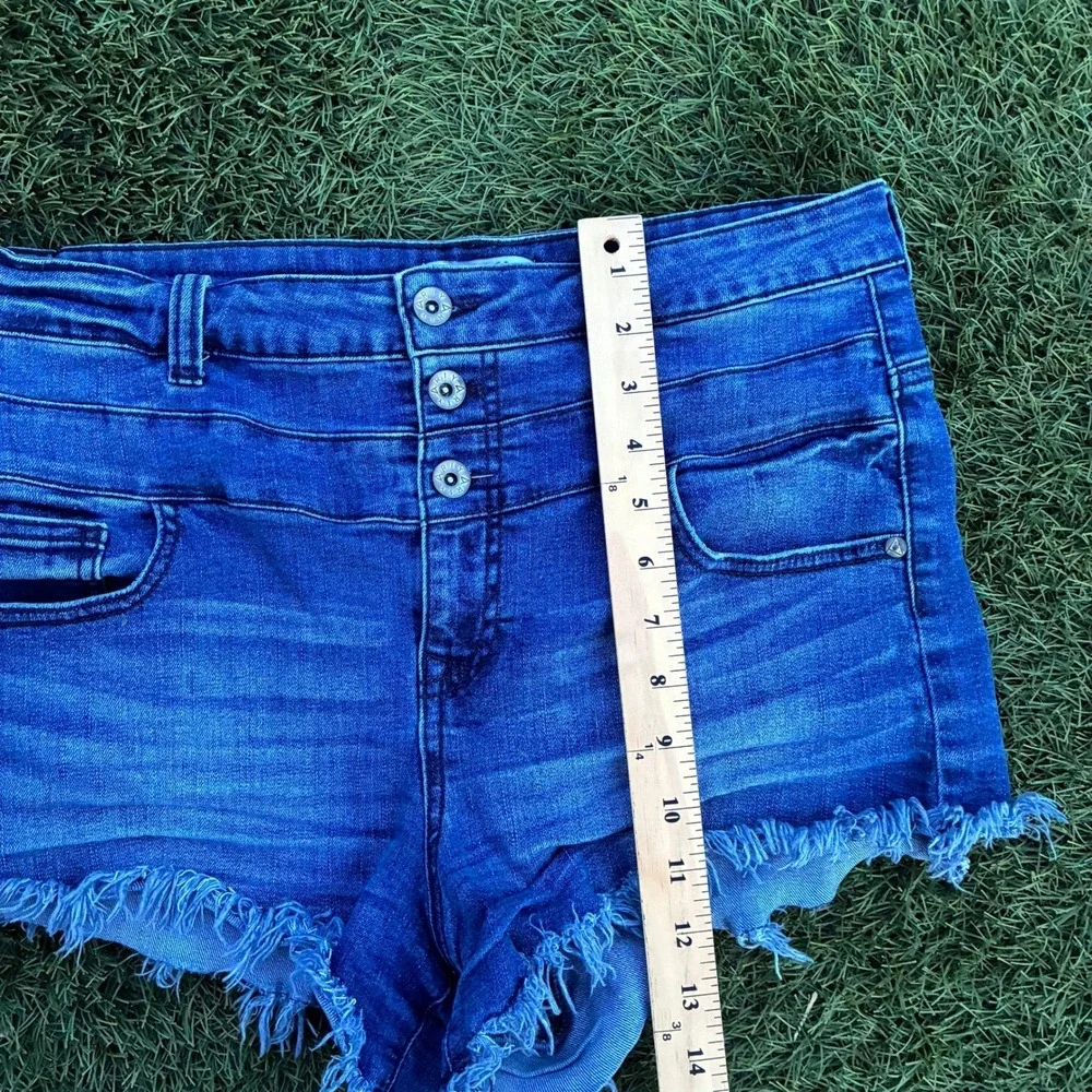 Ariya Jeans Womens 31x3 Button Fly Frayed Denim Shorts Size 13/31 Y2K 90s Blue